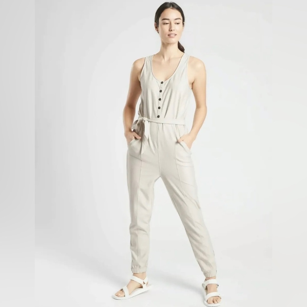Athleta Farallon Jumpsuit Romper Size 4